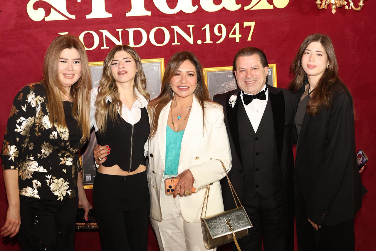 نجوم الفن والاعلام في العرض المسرحي فرايداي  (3)