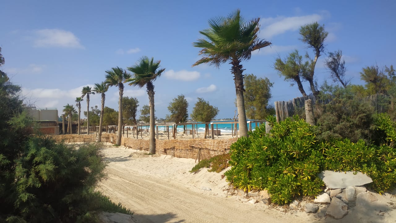 شاطئ احد المنتجعات سيدي حنيش مطروح