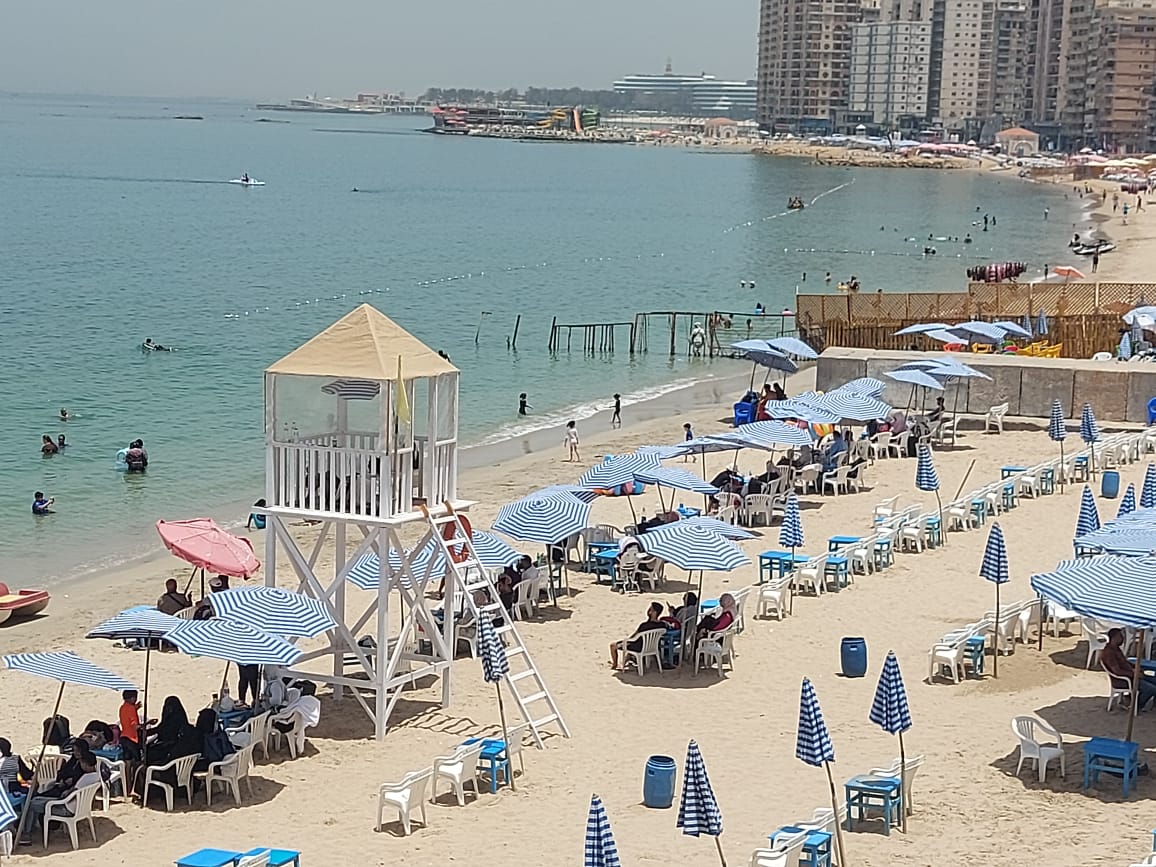 ابراج المراقبة بالشواطئ 