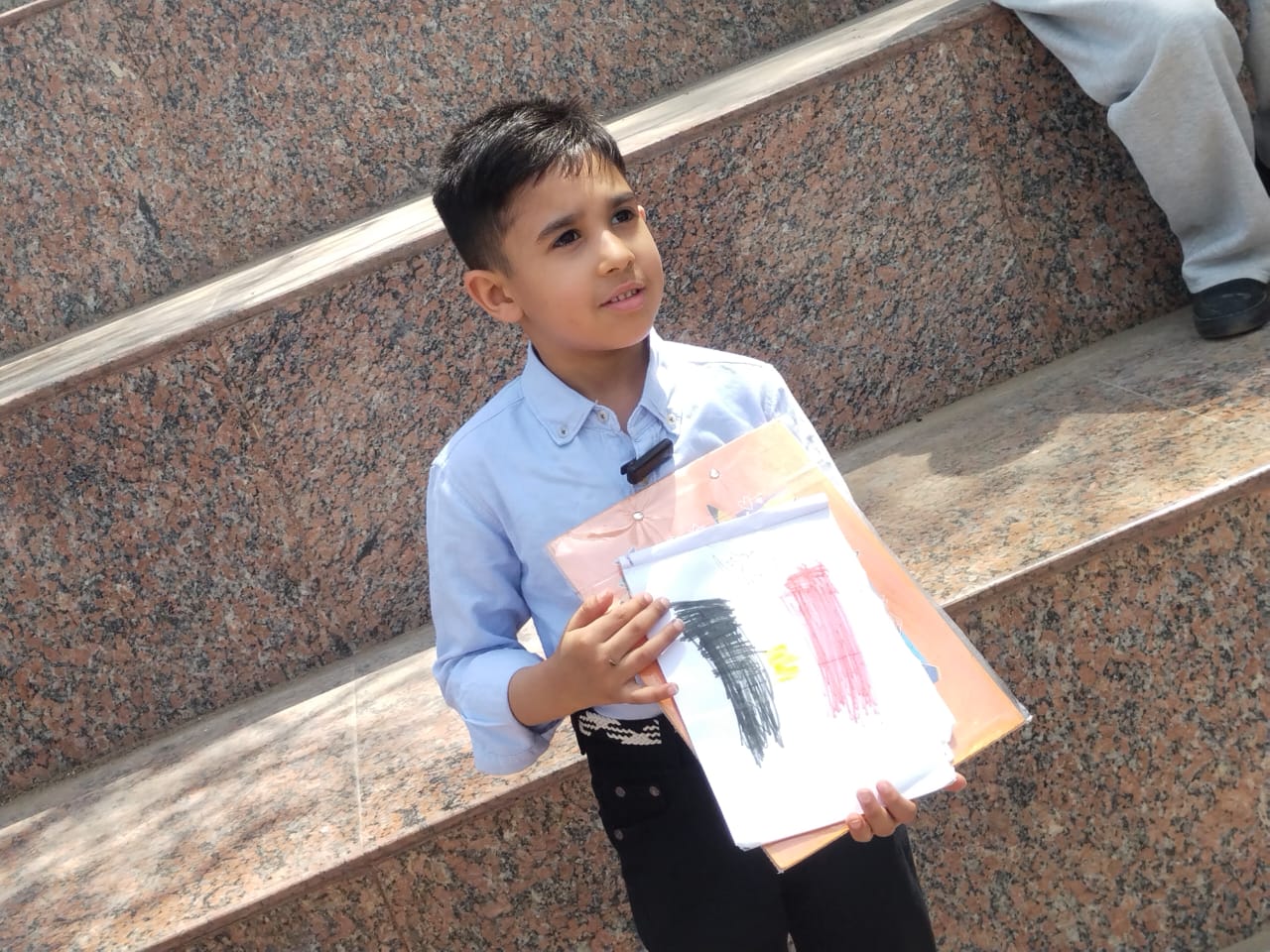 مشاركة طلاب من مختلف المراحل