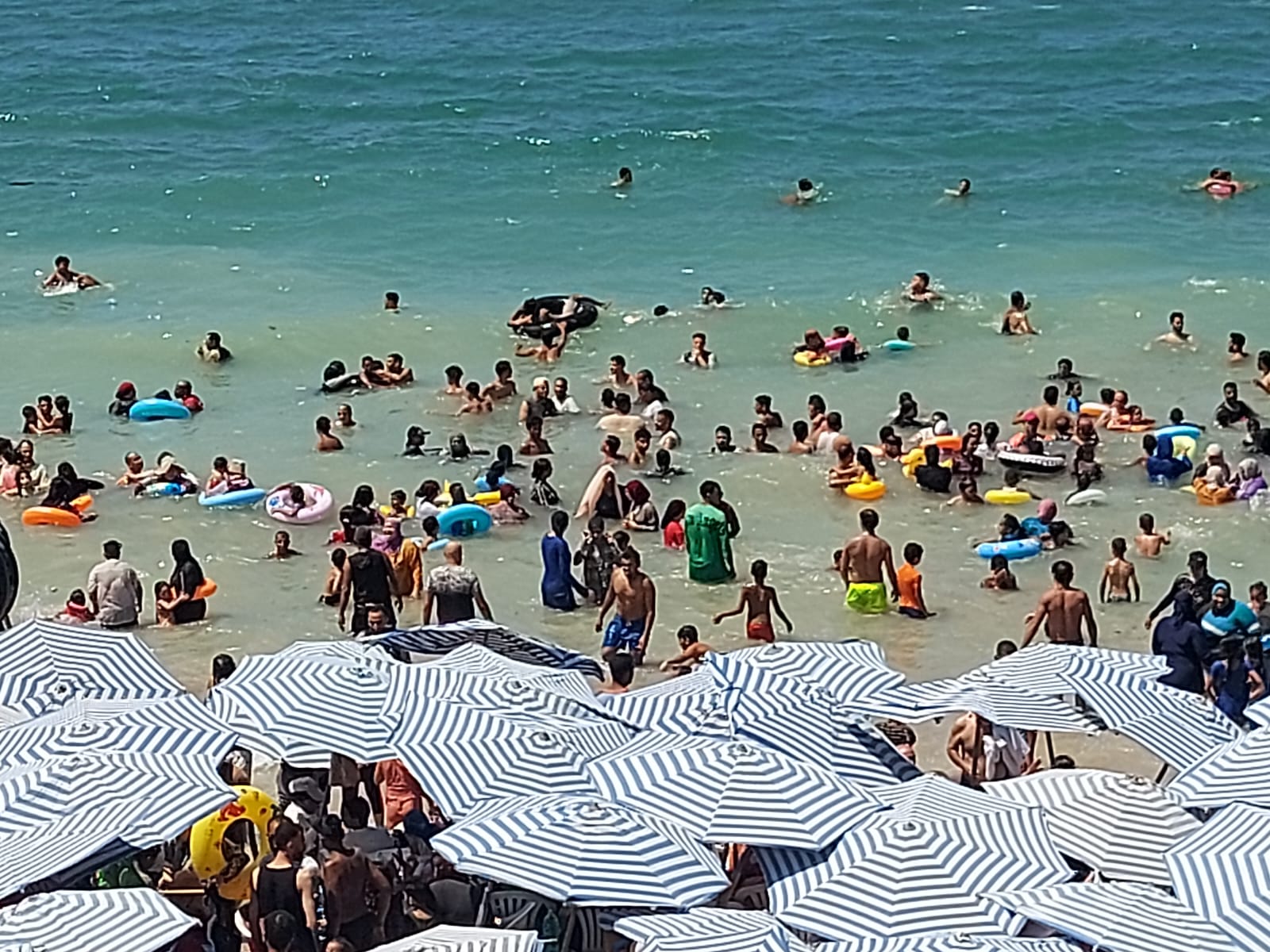 زحام الشواطئ