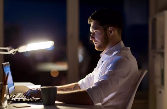 ابراج تفضل العمل فى المساء