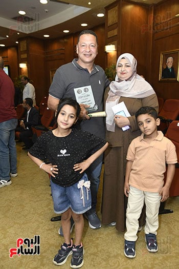 أسرة الزميل خالد كامل