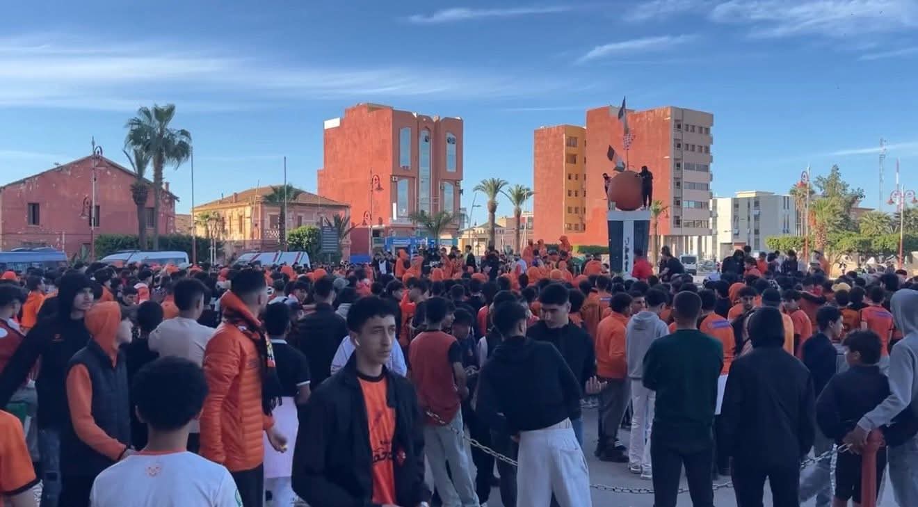 تجمع الجماهير