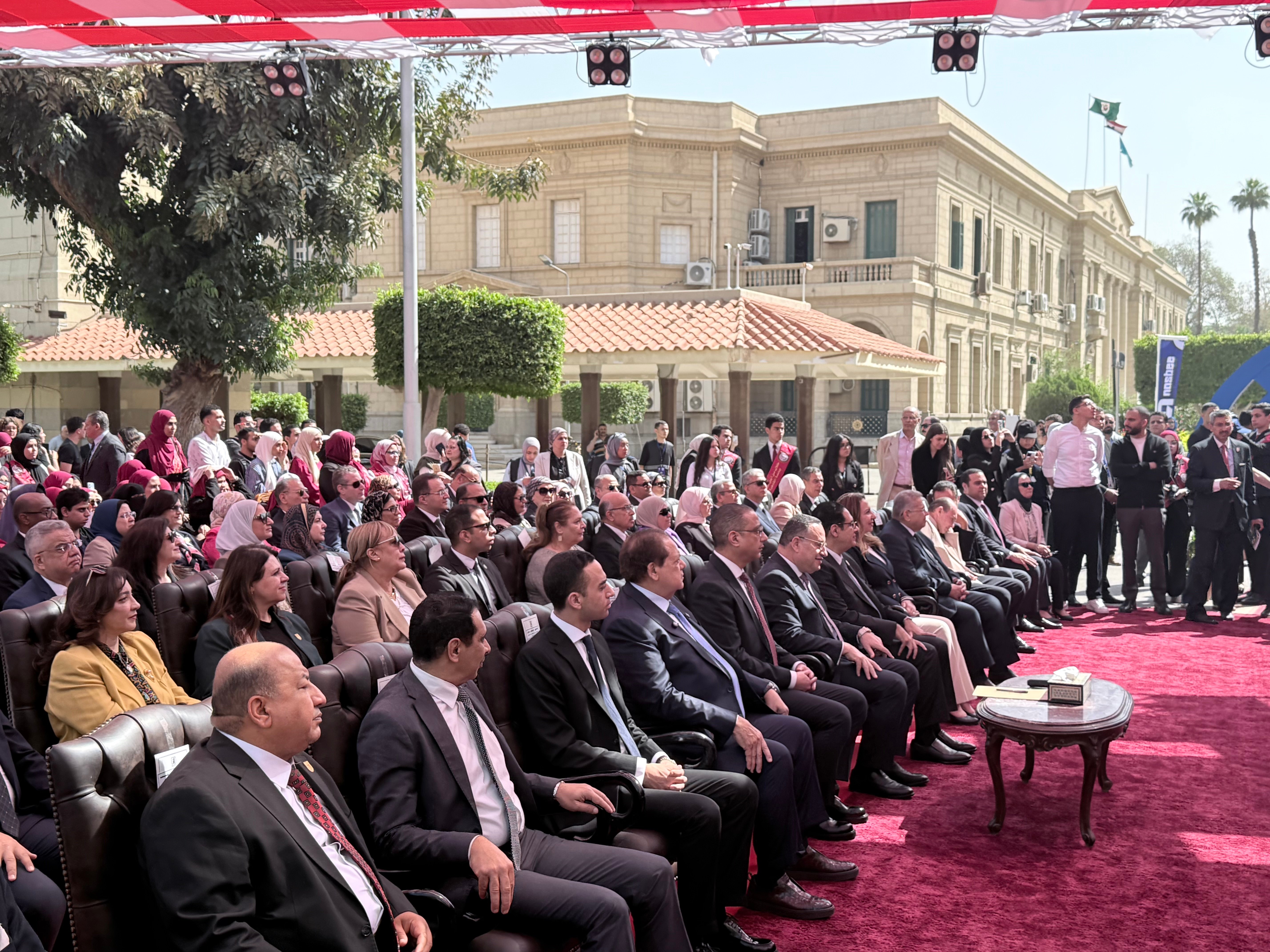 انطلاق فعاليات ملتقى التوظيف والتدريب بجامعة القاهرة