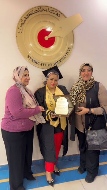 نقابة الصحفيين تكرم الزميلة دينا الحسيني (4)