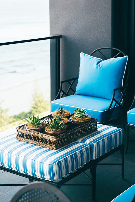 أثاث متعدد الأغراض للبلكونة