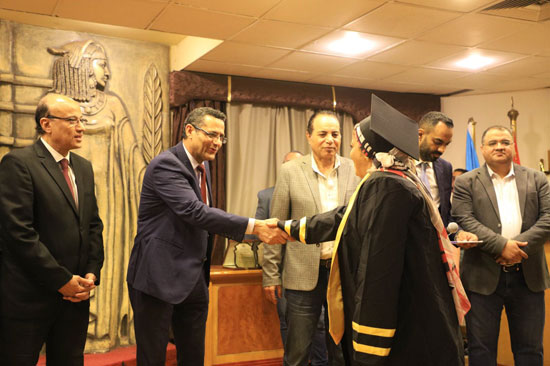 نقابة الصحفيين تكرم الزميلة دينا الحسيني (5)