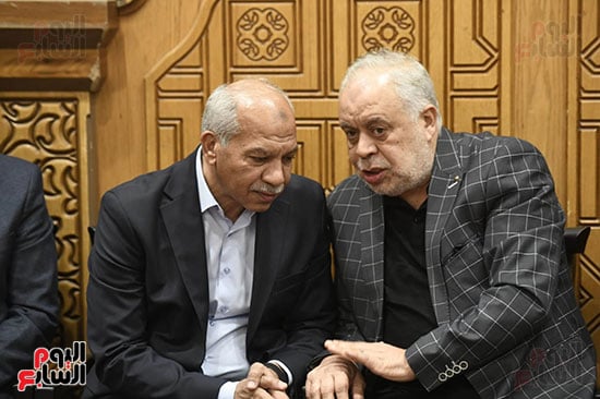 الدكتور أشرف زكى