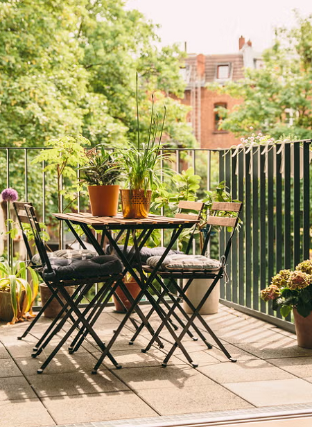 أساس خفيف صغير الحجم للبلكونة