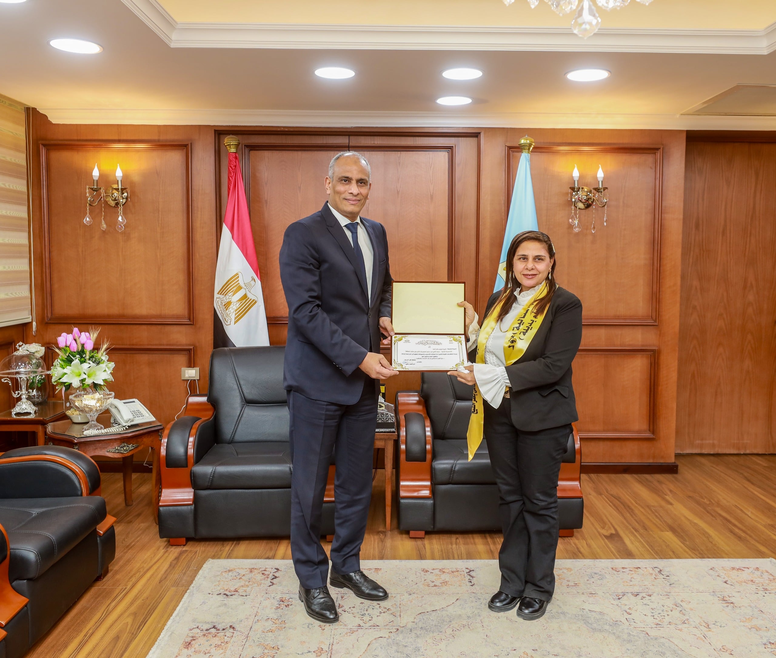 تكريم الأم المثالية البديلة