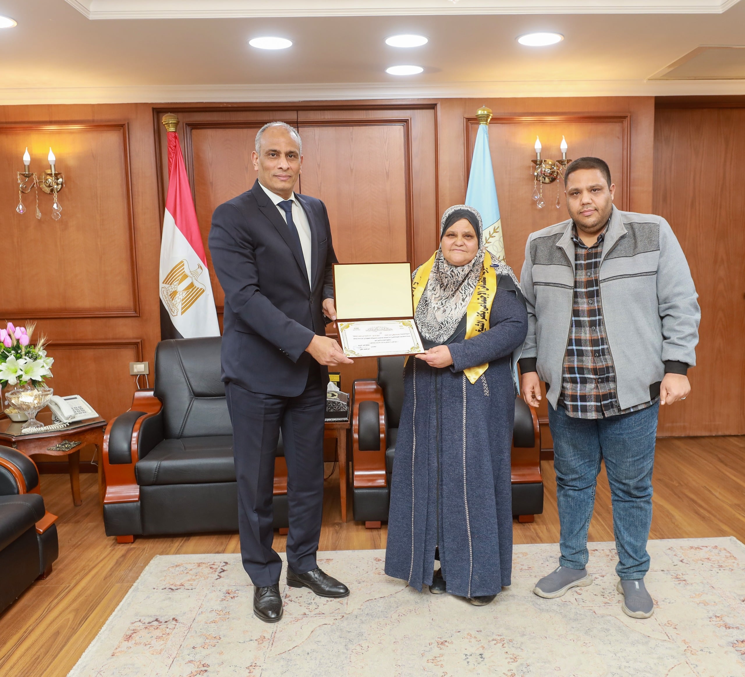 تكريم الأم المثالية بفوه