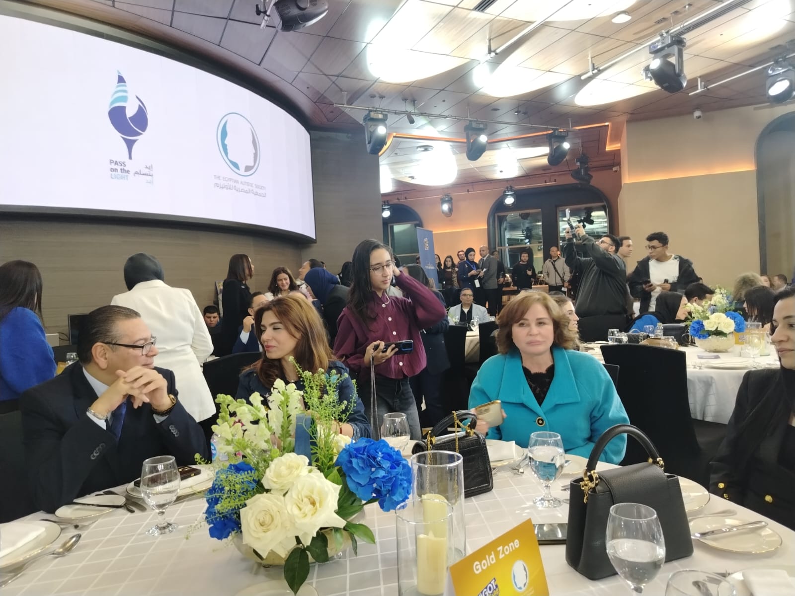 الفنانة الهام شتهين الفنانة الهام شتهين