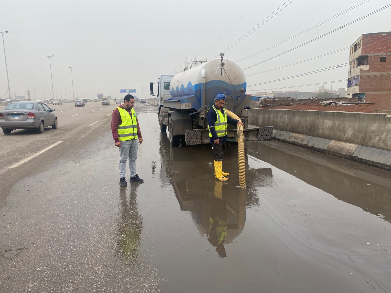 رفع المياه من على الطرق