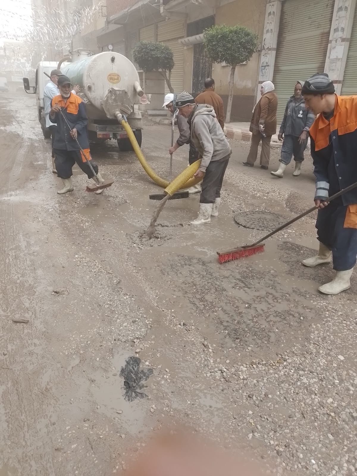 كنس الشوارع بمدينة الرياض