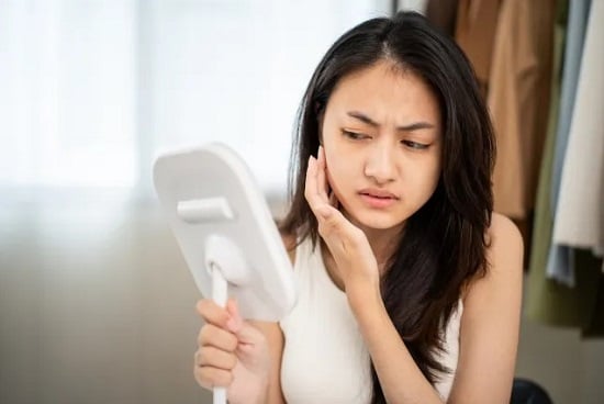 تأثير هواء المكتب على البشرة