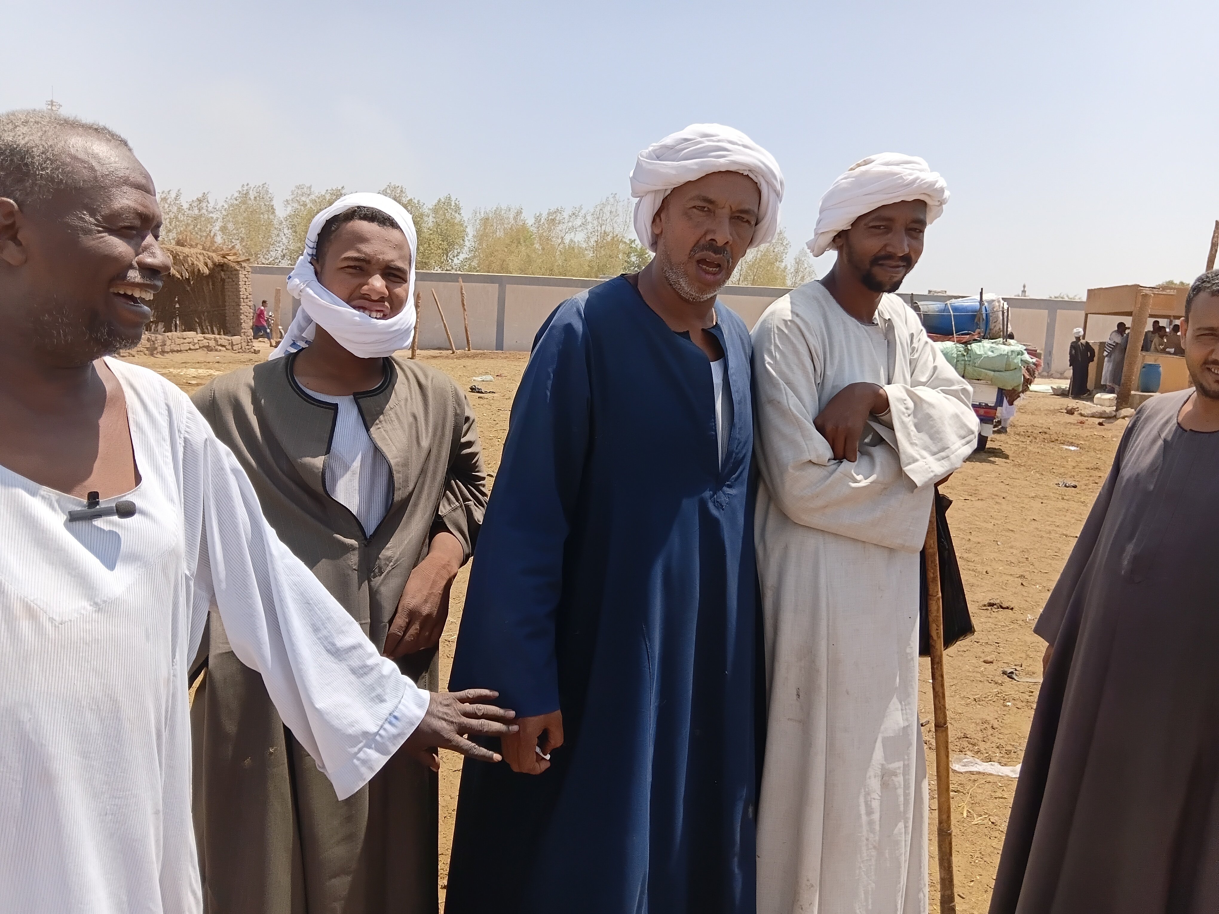 التجار تجمعوا لسماع أغانيه