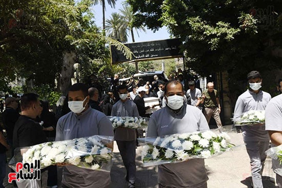 وداع والد منه شلبي  (1)