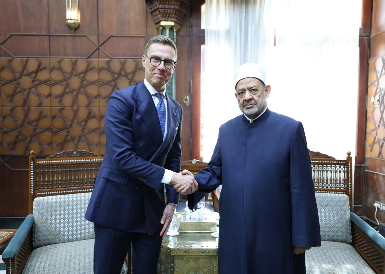 شيخ الأزهر ورئيس فنلندا