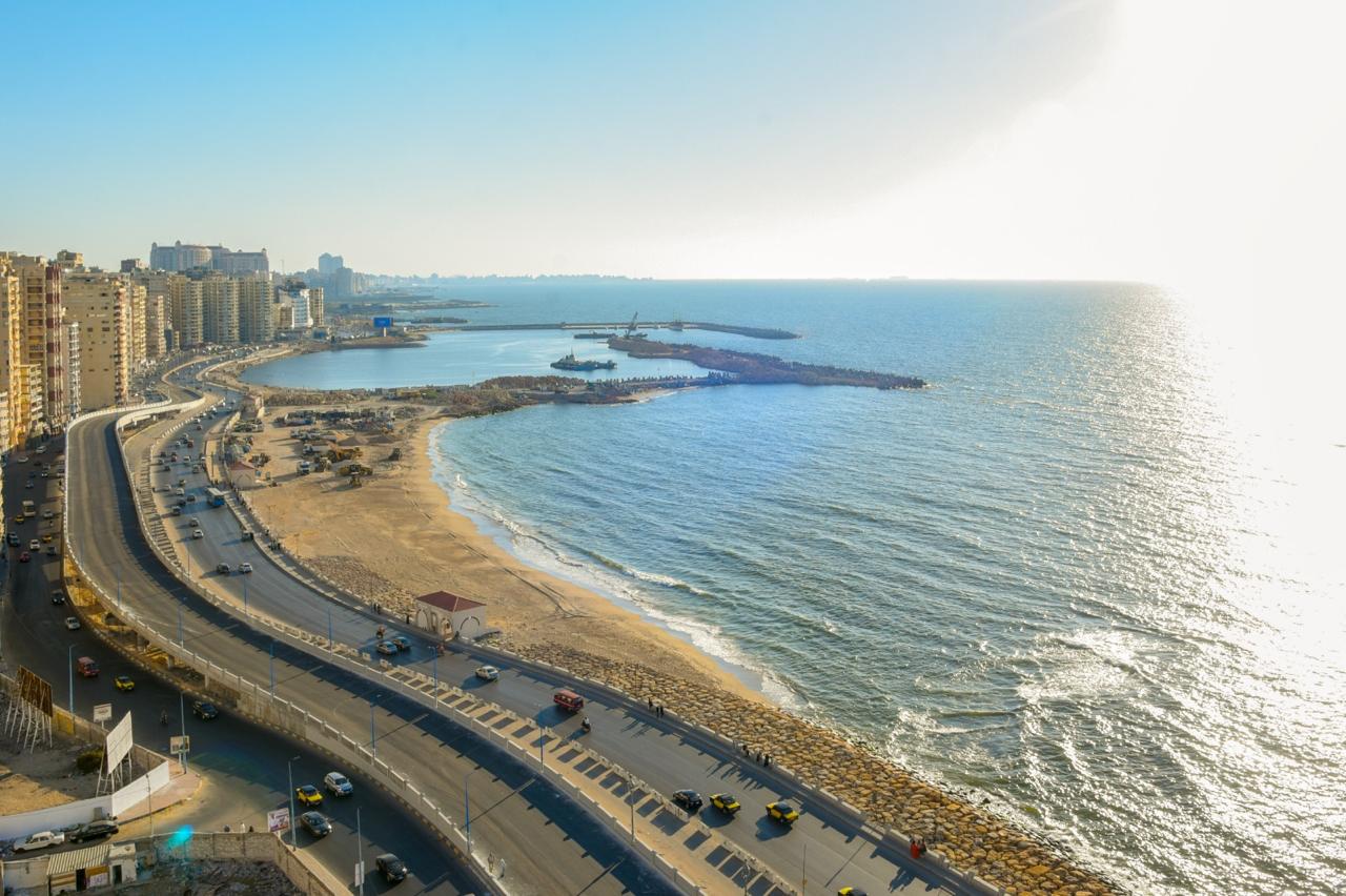 كوبرى محمد نجيب على الكورنيش