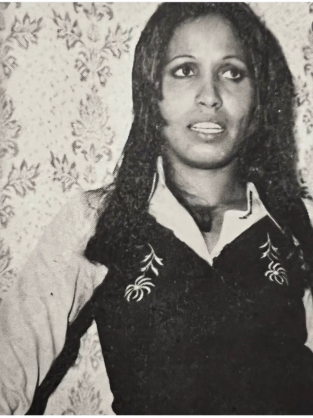 الفنانة حياة الفهد