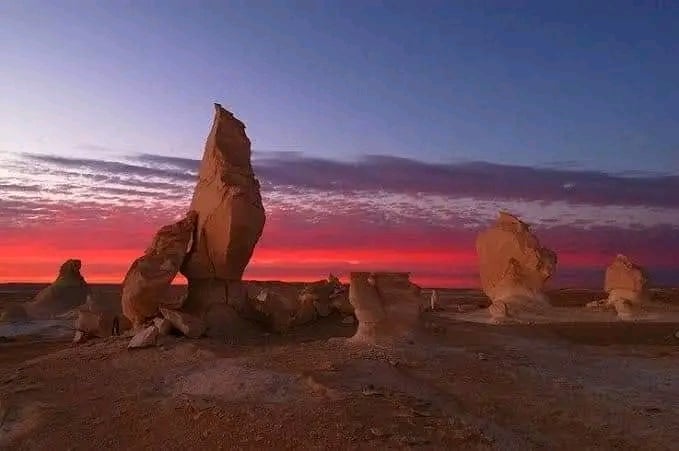 صخرة الخابور بالفرافرة