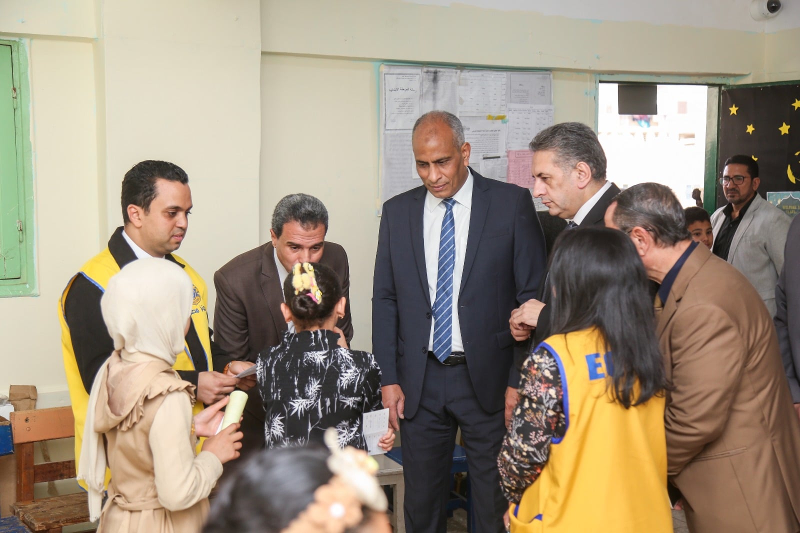 جانب من تفقد المحافظ المبادرة