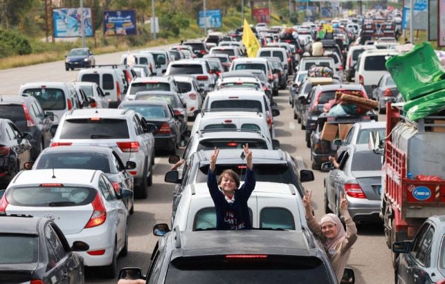 عودة أهالى جنوب لبنان رغم تحذيرات العدو الإسرائيلي (9)