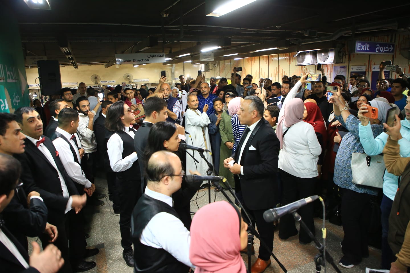 عروض غنائية في محطة جمال عبد الناصر (10)