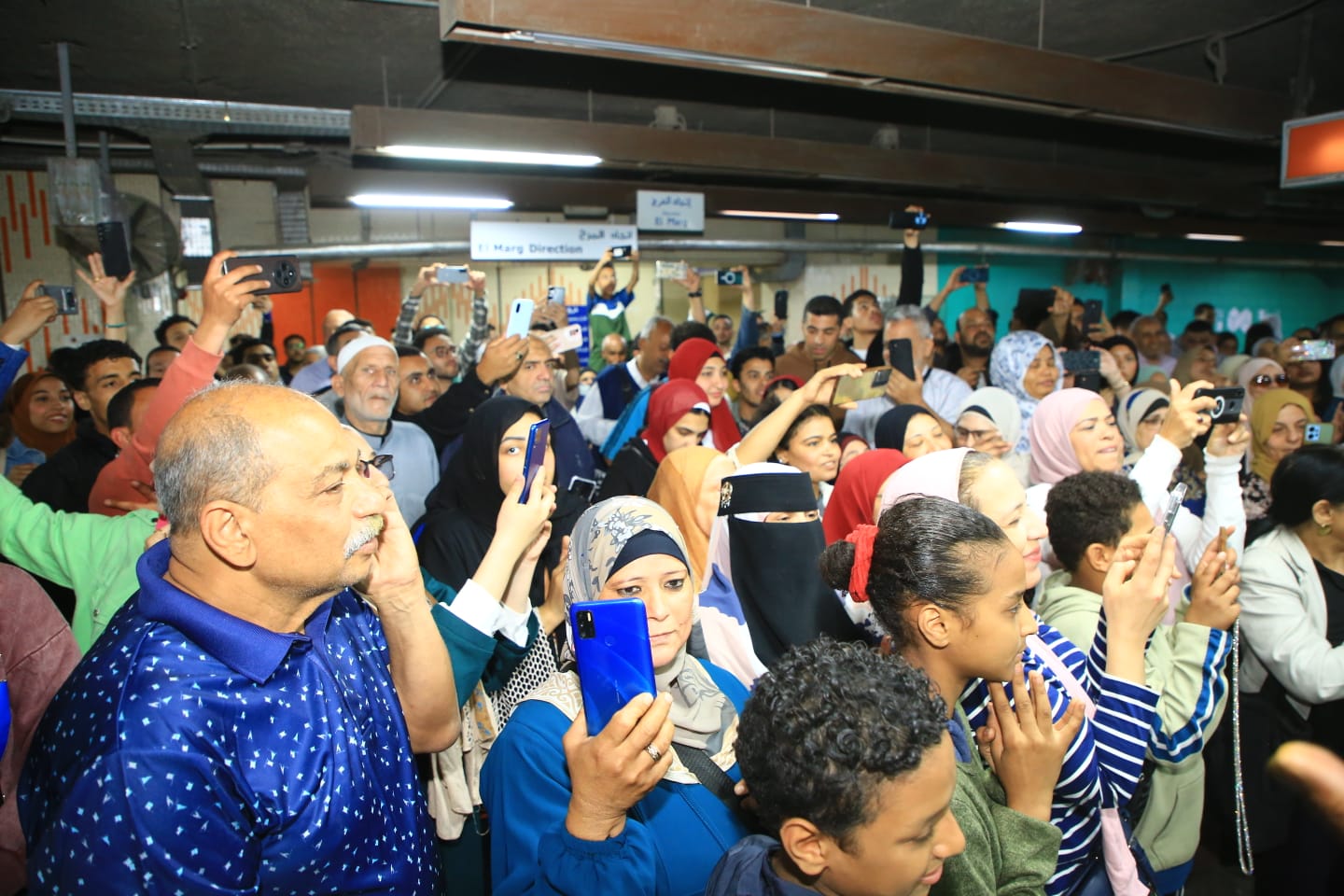 عروض غنائية في محطة جمال عبد الناصر (8)