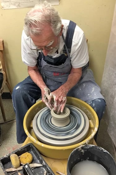 صناعة الفخار