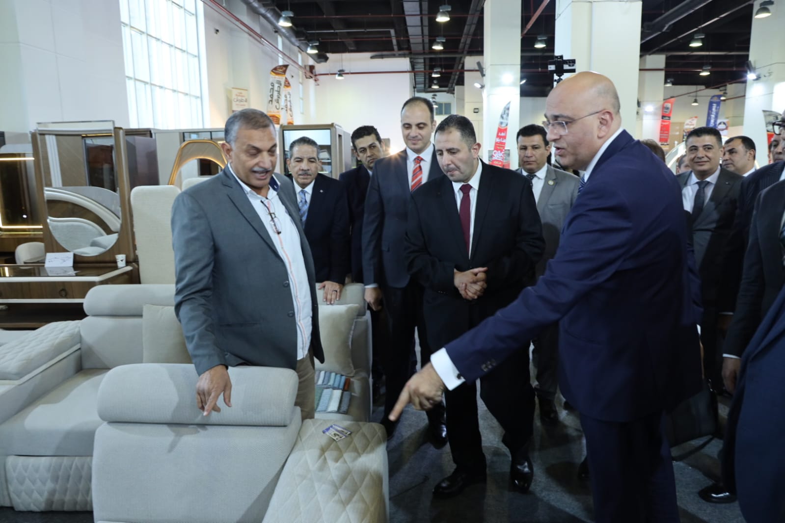 f5c2a996-cc01-4460-a47e-5a71b884770d