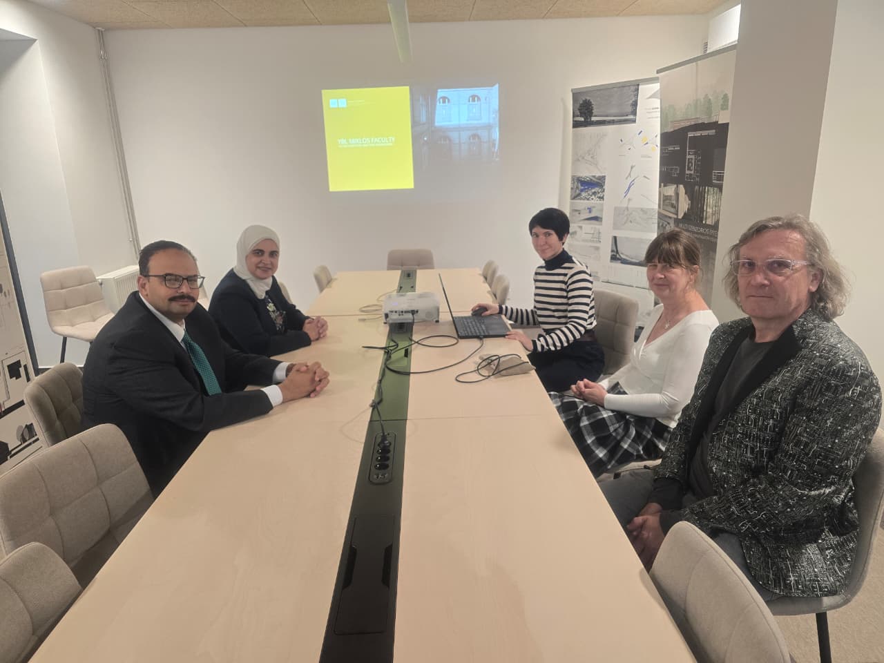 لقاءات وفد جامعة بنها بجامعة أوبودا بالمجر