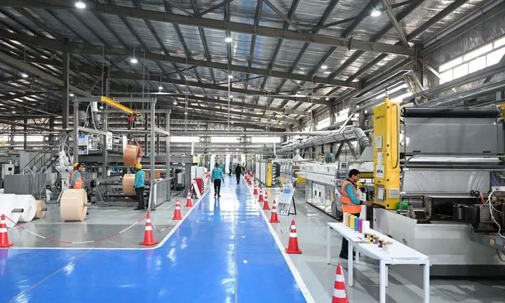 مصنع البلاستيك الجديد