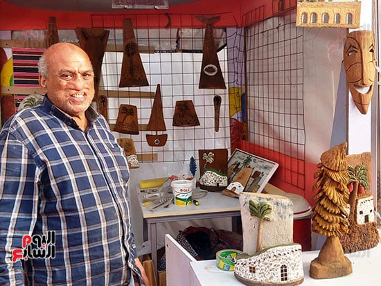 محمد سعد بجوار أعماله