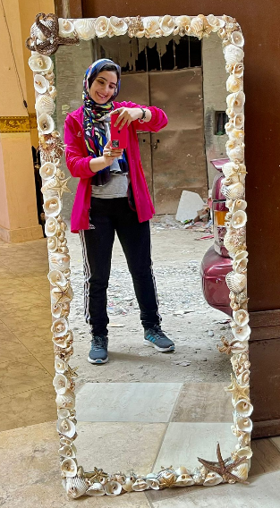 احد المنتجات 