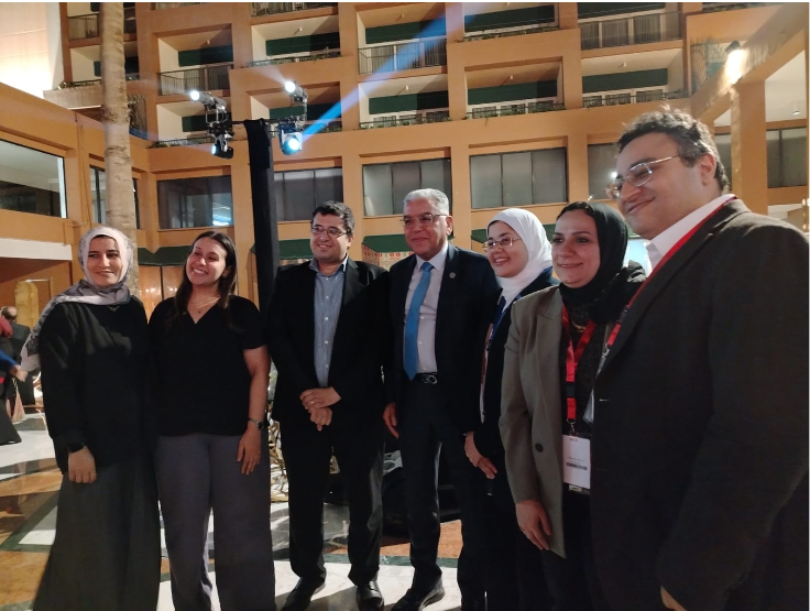 الأطباء الفائزين بالمنحة