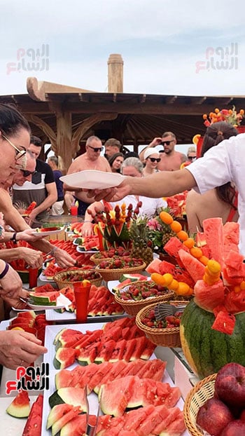 الفواكه-الصيفية-باشكال-وأنواع-مختلفة