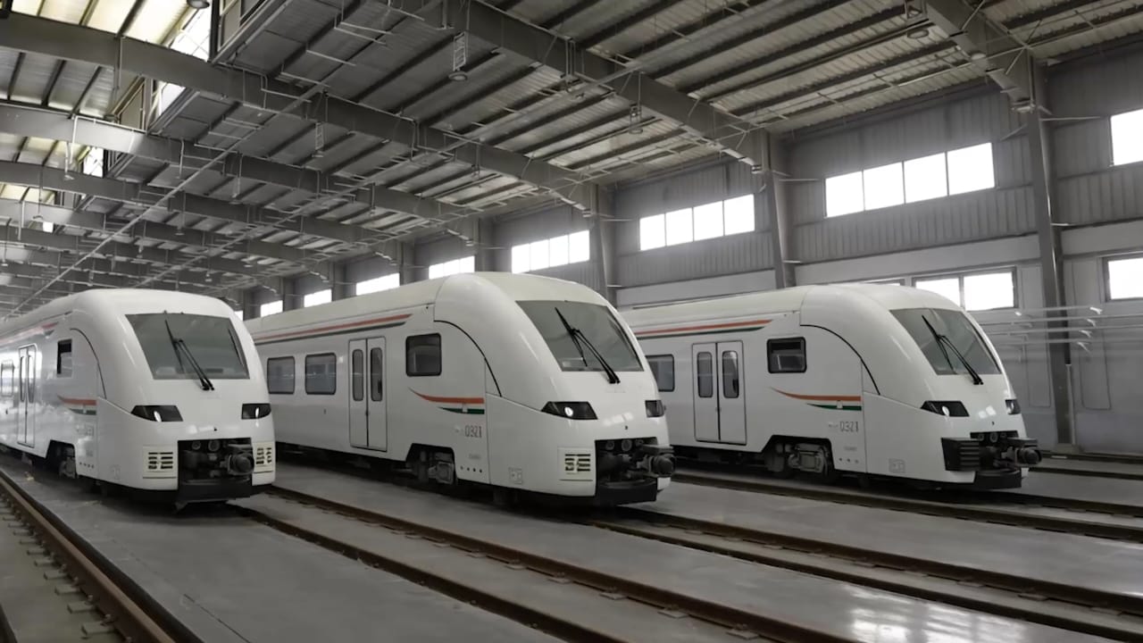 الخط الاول للقطار السريع  (11)