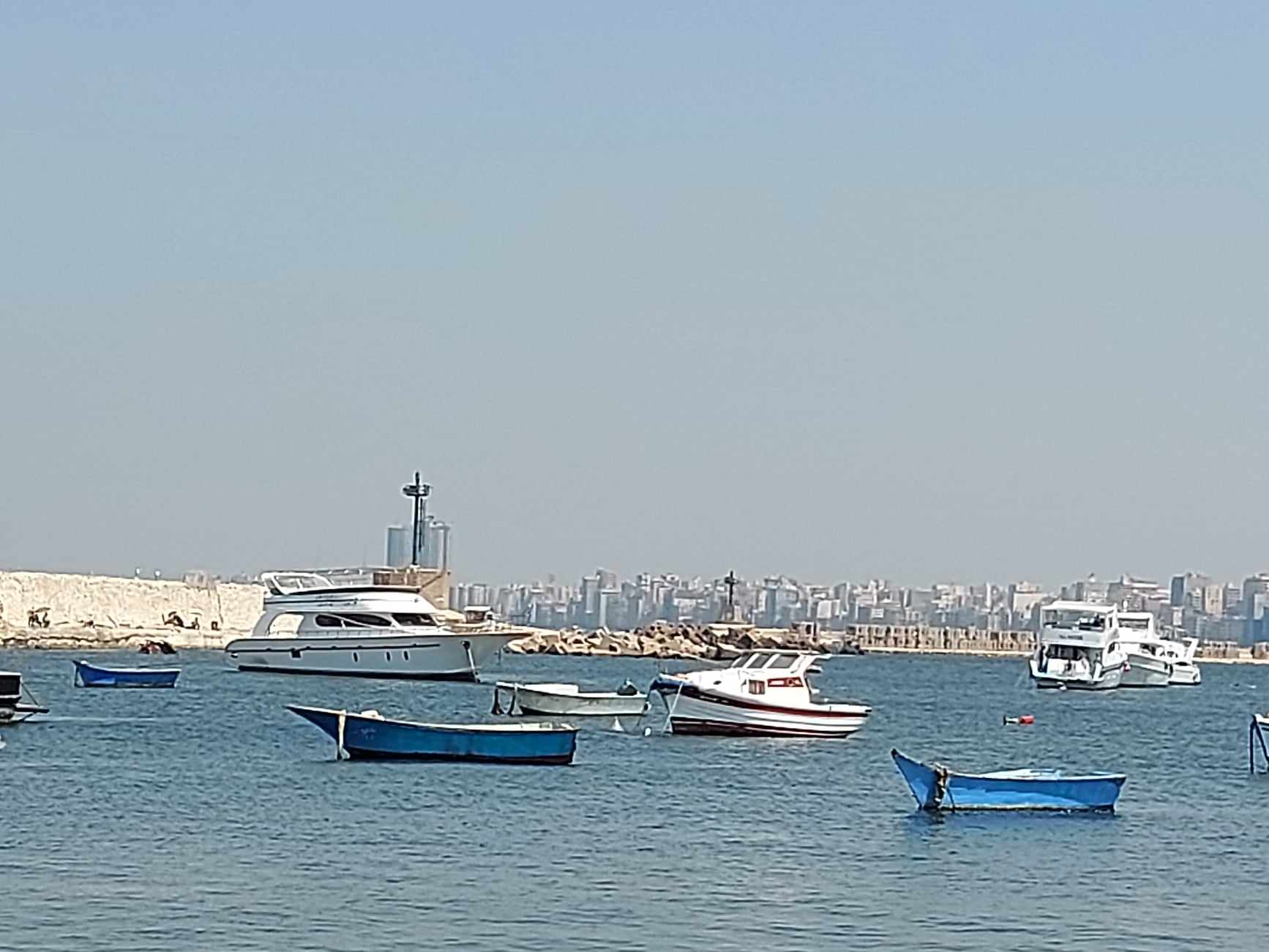 القوارب و اليخوت