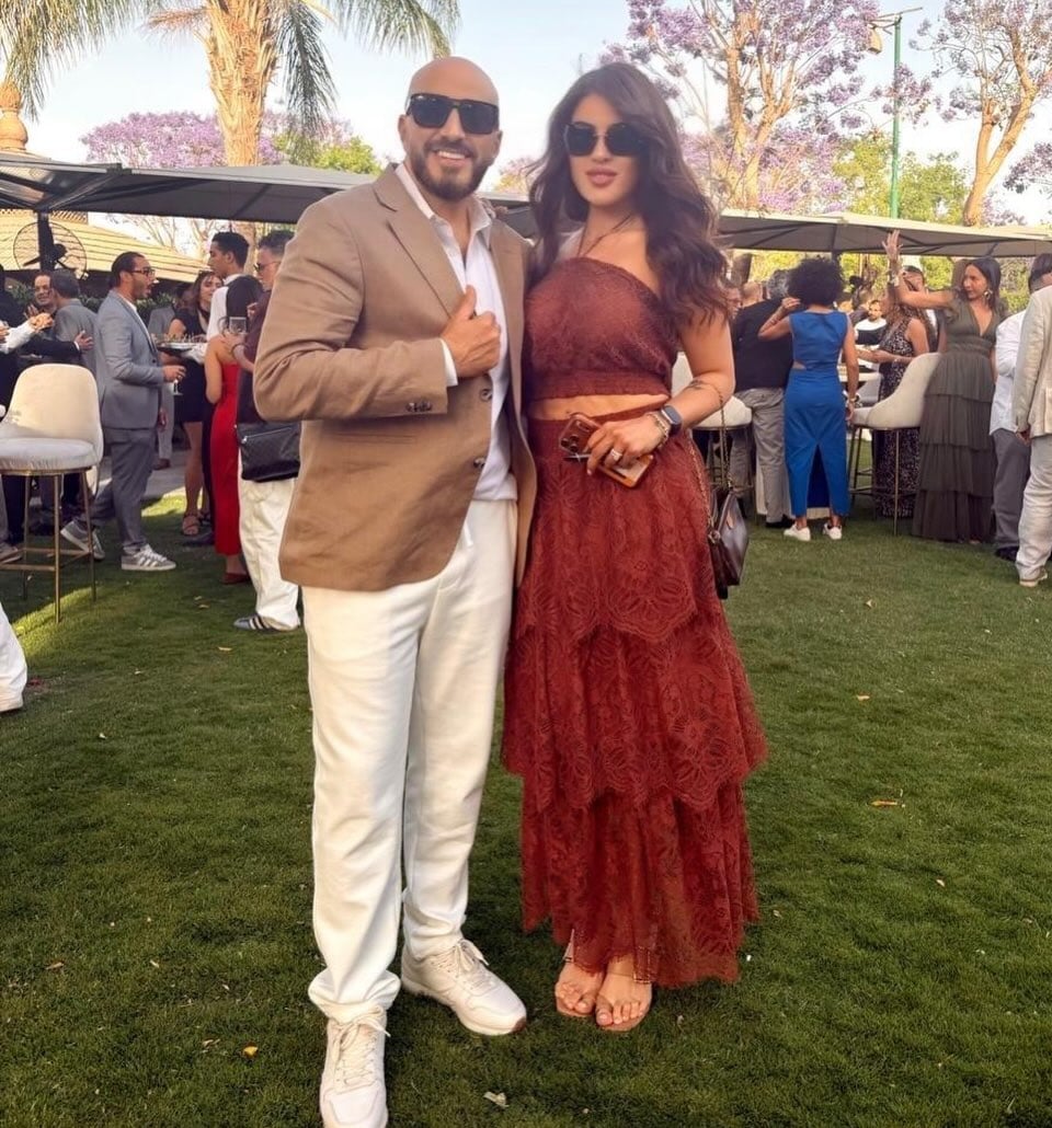 مجدي الهواري وزوجته دنيا عبد المعبود