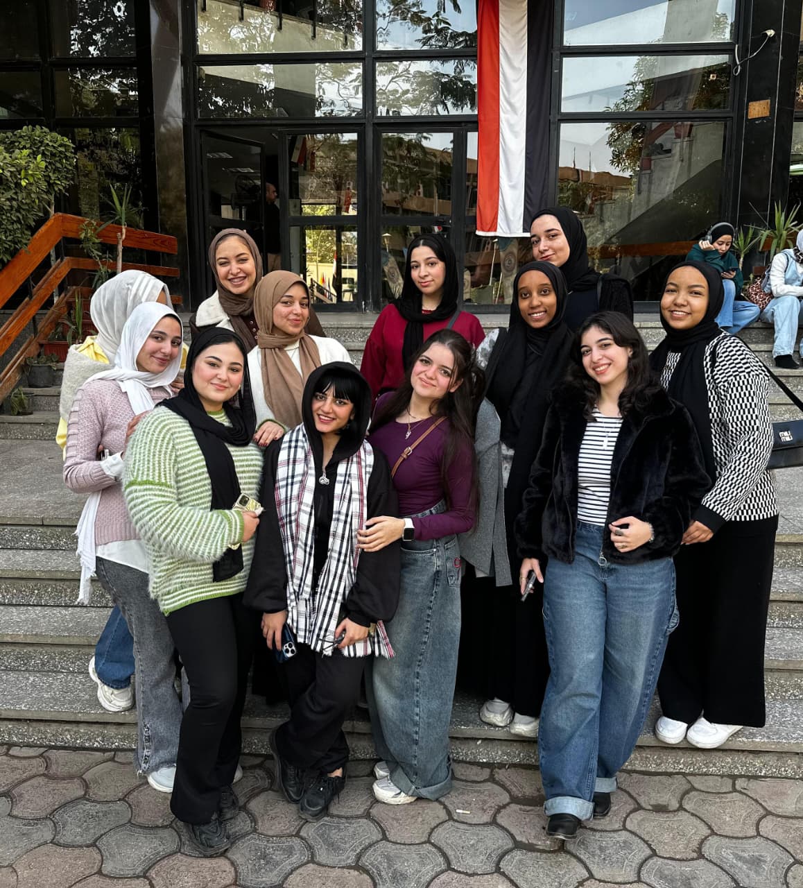  طلاب مشروع “ملبـن وعسليـة”