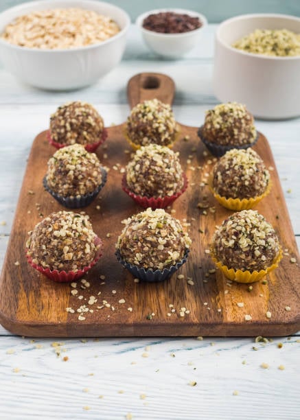 كرات الموز بالشوفان والكاكاو