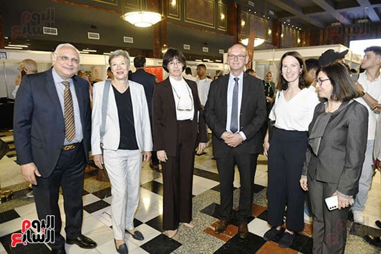 حضور المؤتمر