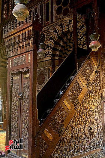 المنبر من الجانب