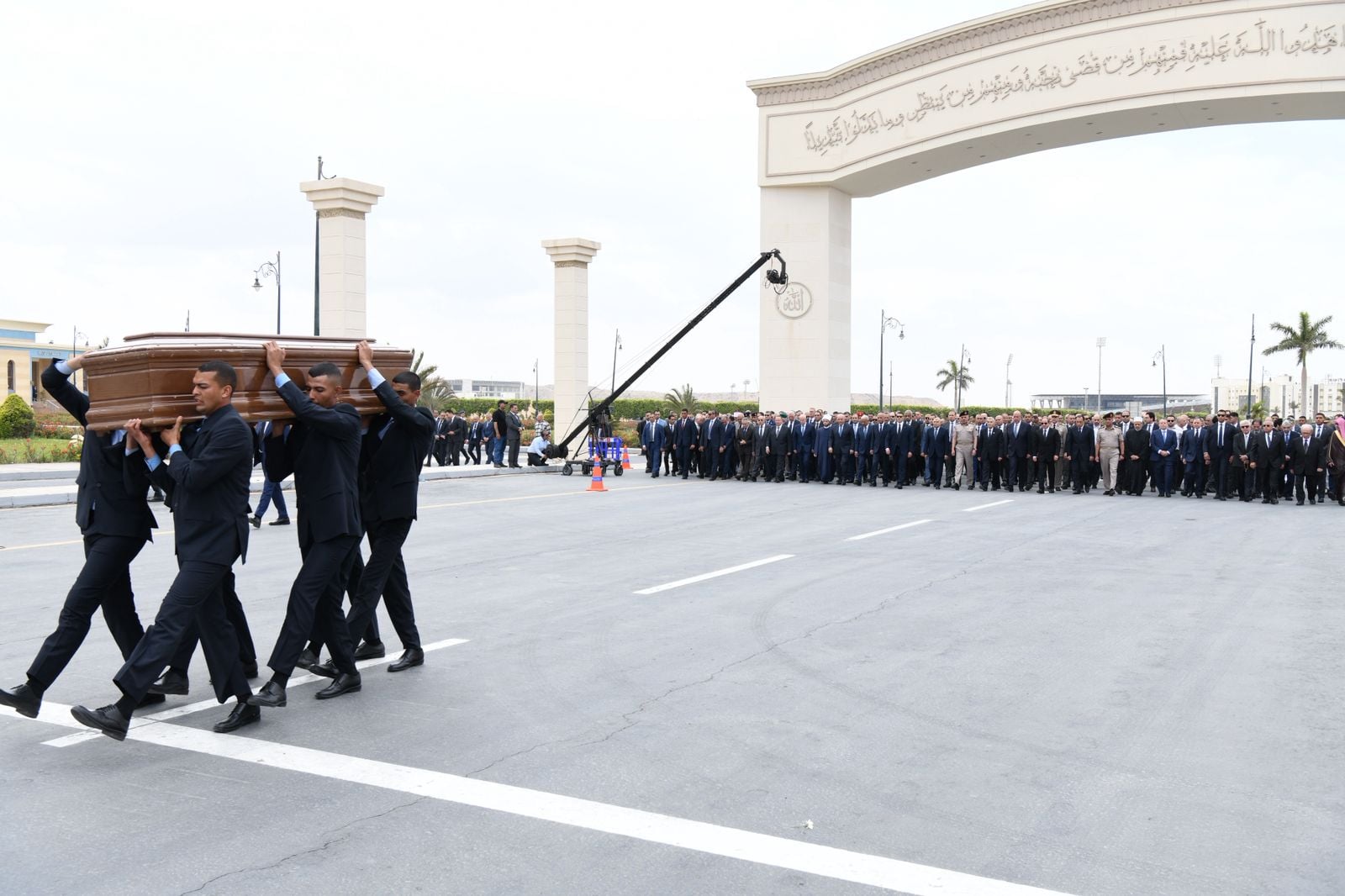 جنازة والد مصطفى مدبولى (1)