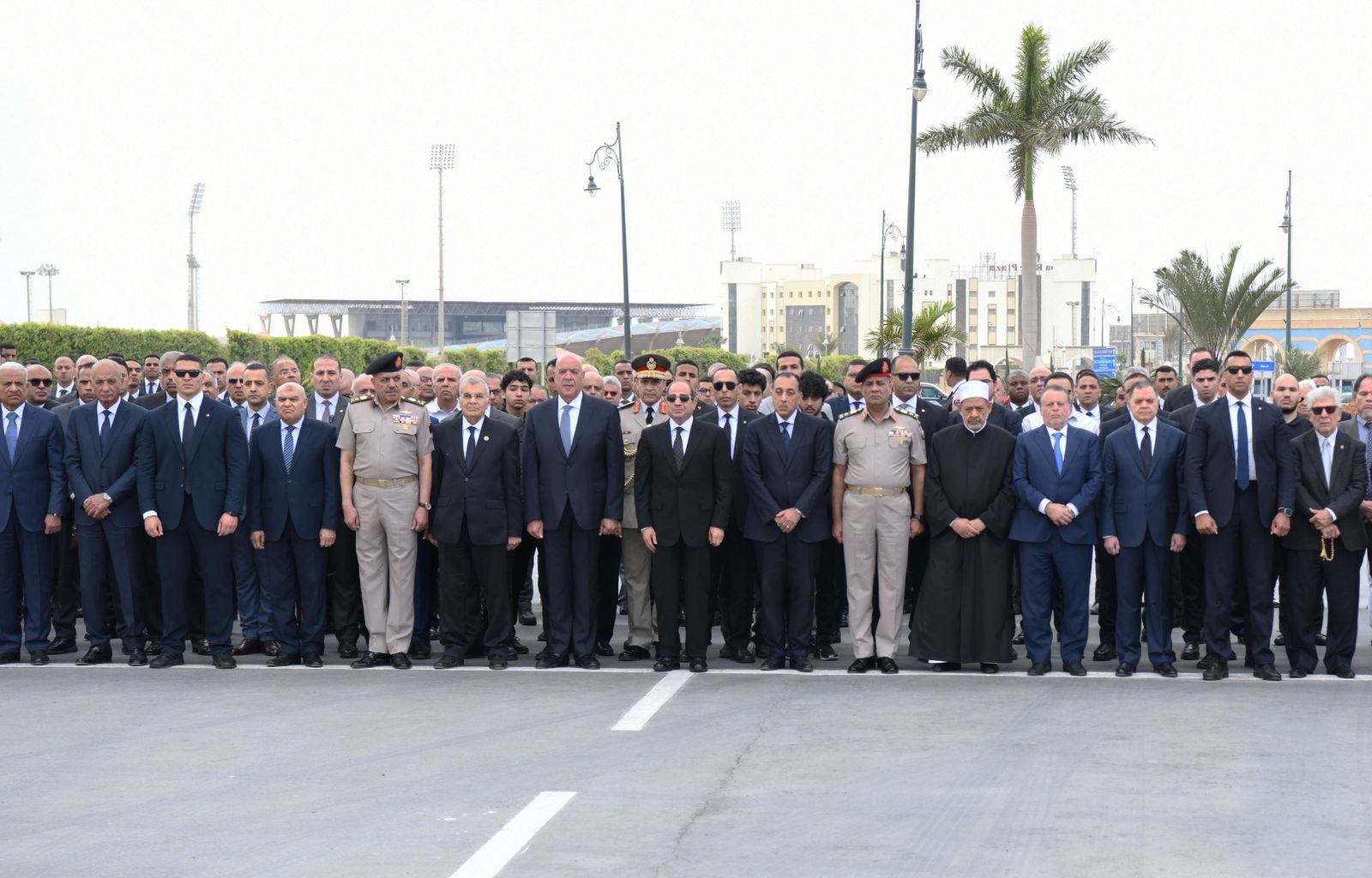 جنازة والد مصطفى مدبولى (2)