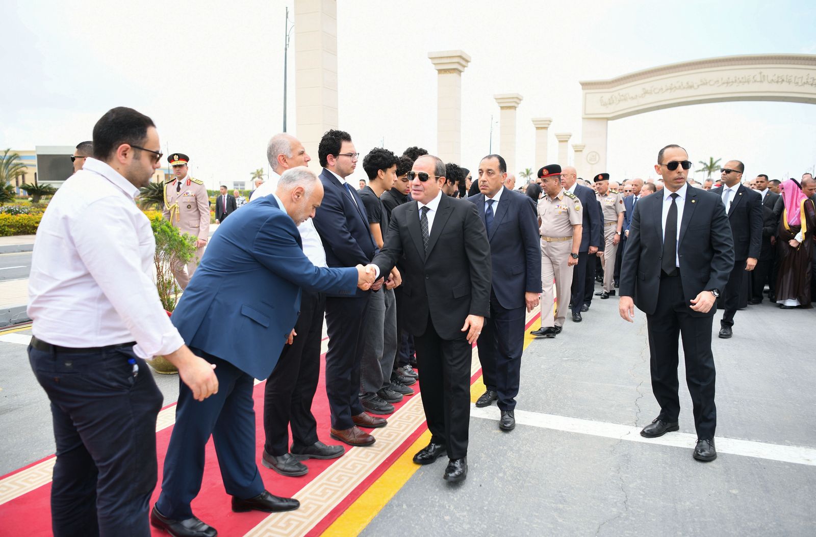 جنازة والد مصطفى مدبولى (4)