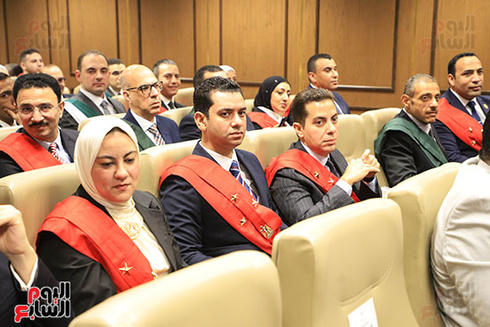 القضاة المكرمين القضاة المكرمين