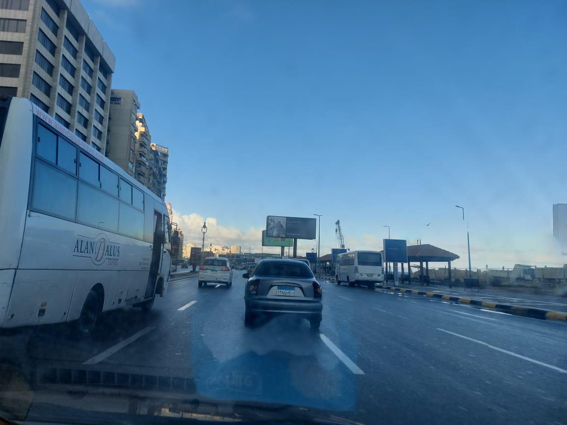 أمطار خفيفة تضرب الإسكندرية